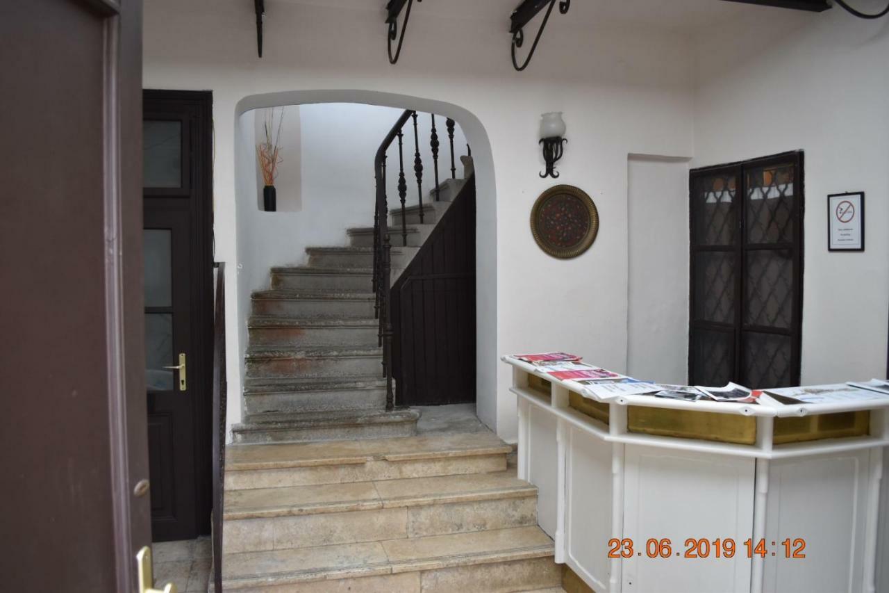 Foter Apartmanhaz Сентендре Екстериор снимка